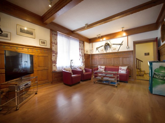 022_Roessli_Interlaken_Schoene Aussichten Touristik_Lounge_2_Roessli